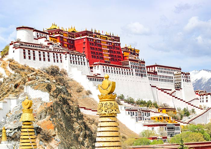13 Days Essential China Private Tour with Lhasa & Chengdu Pandas